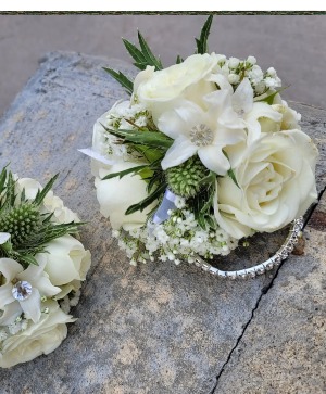 Neutral Wrist Corsage Baby Roses 
