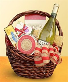 WINE & CHEESE BASKET