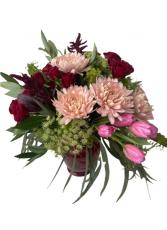 Sweet & Graceful Floral Arrangement