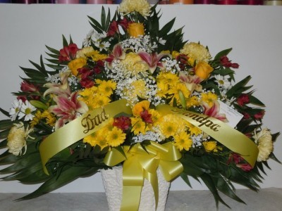 Yellow and Red Mix (TB 38) Funeral Basket