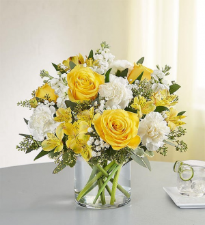 Yellow and White Delight Bouquet 