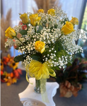 Yellow Dozen Vase Arrangement 