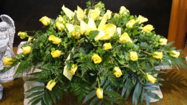Yellow Rose  Casket Spray in Dayton, OH | ED SMITH FLOWERS & GIFTS INC.