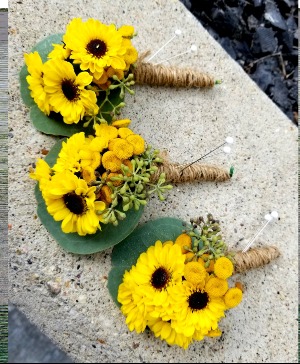 Yellow Rustic Boutonniere 