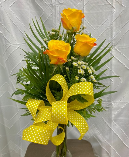 Yellow sky Roses vase