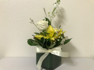 Yellow Square-up Spring Flowers (wedding centerpiece)
