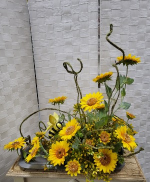 Yellow Sunflower centerpiece w/bees Centerpiece 