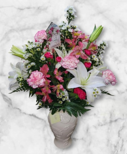You Make Me Blush Bouquet  Lenox Keepsake Vase Local Only Item