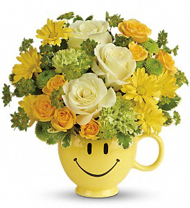 YOU MAKE ME SMILE BOUQUET in Mug