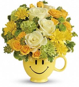 You Make Me Smile fresh keepsake arrangement in Elkton, MD | FAIR HILL FLORIST You Make Me Smile fresh keepsake arrangement in Elkton, MD | FAIR HILL FLORIST