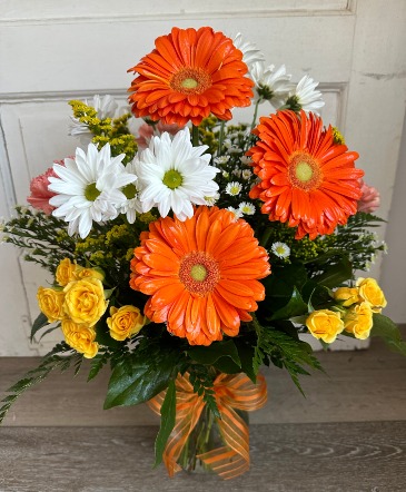Your Light Shines Fresh Arrangement in New Castle, IN | WEILAND'S FLOWERS